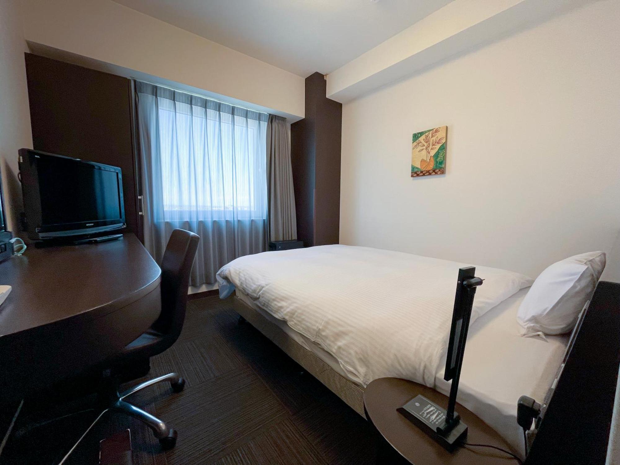 Route-inn Ekimae Hotel